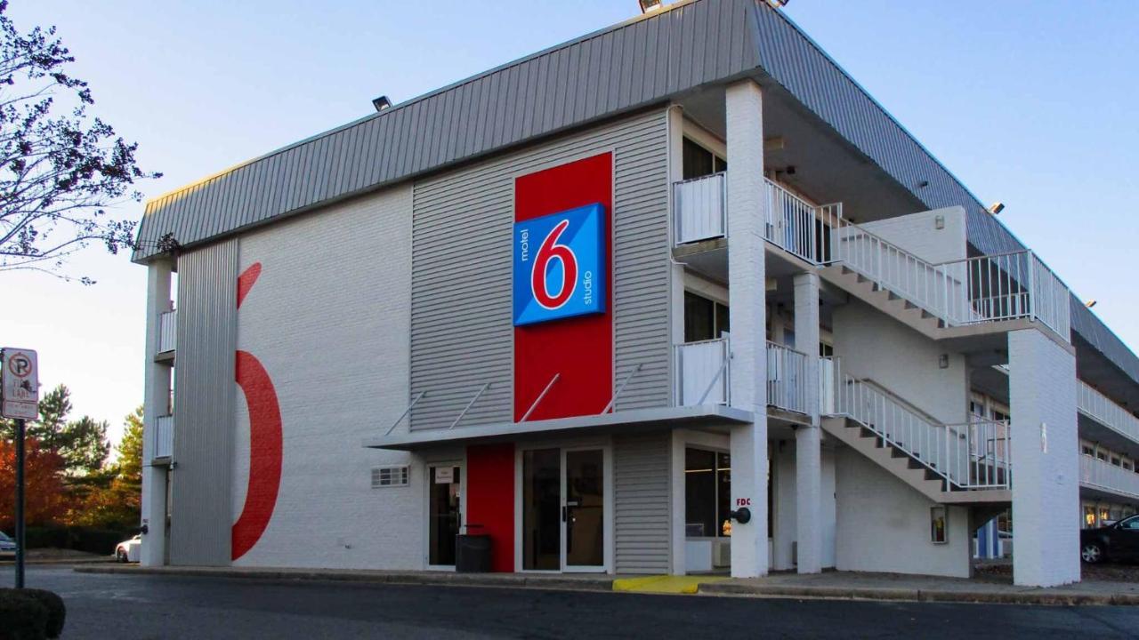 Hotel 6-little Rock, Ar - West
