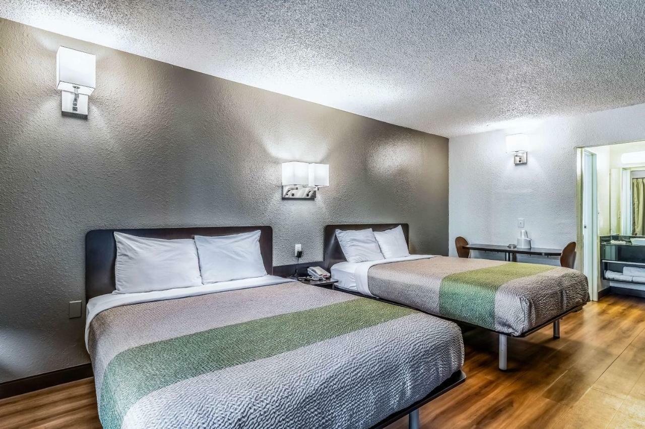Hotel 6-little Rock, Ar - West 2*