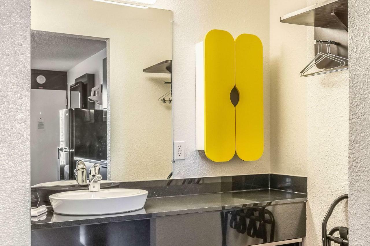 Hotel 6-little Rock, Ar - West 2*