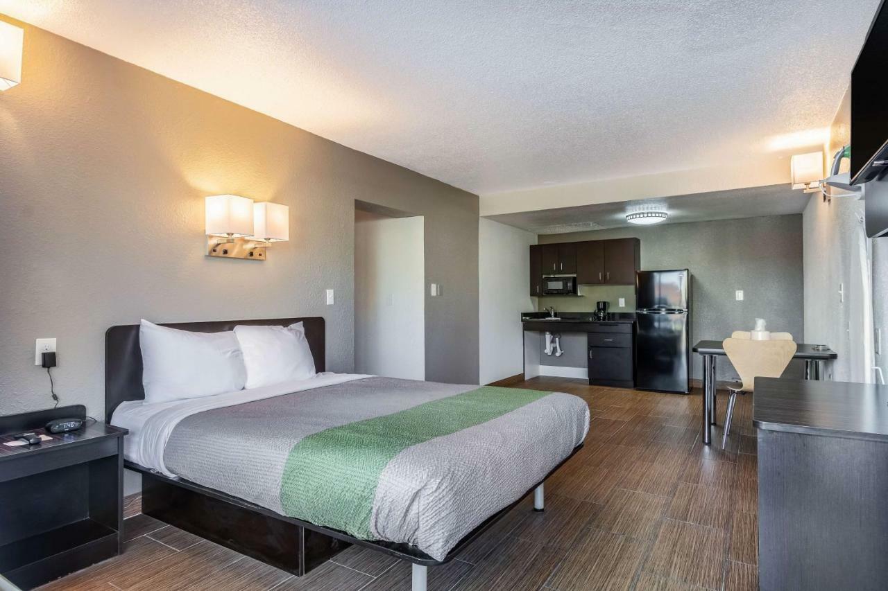 Hotel 6-little Rock, Ar - West 2*