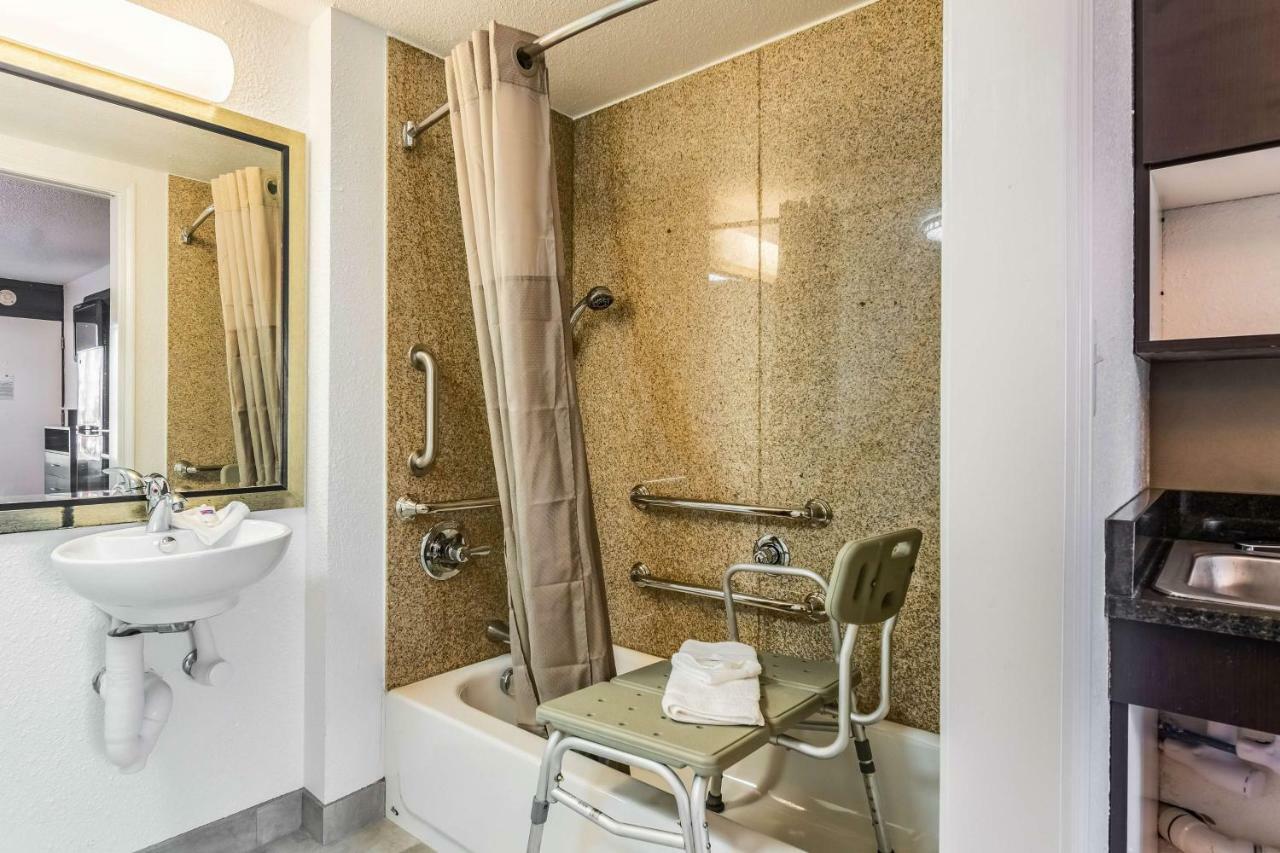 6-little Rock, Ar - West Hotel 2*